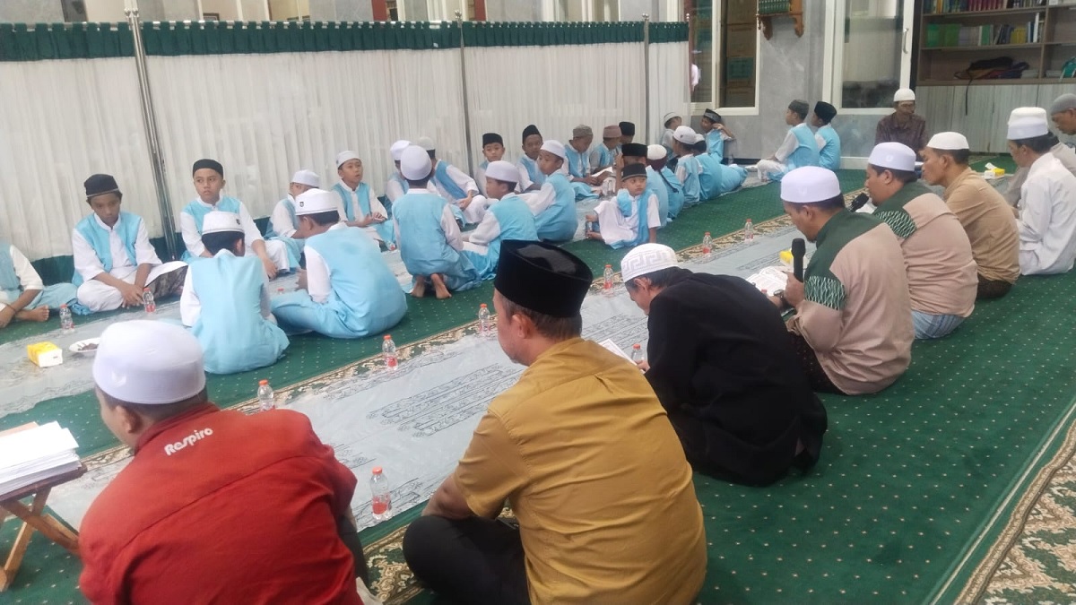 Dzikir Senja, Sambut Hari Arofah di Masjid Al Basyirah